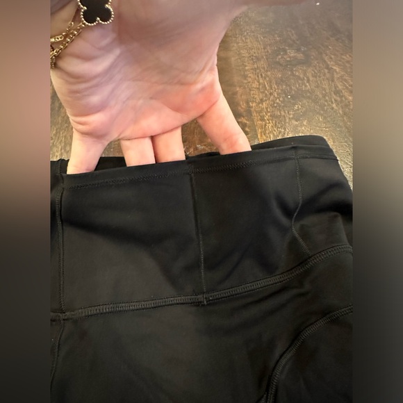 Lululemon black leggings with camo mesh detail - Picture 14 of 16